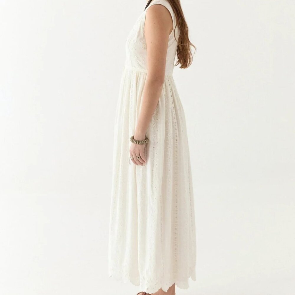 Maison Hotel Amandine Dress - Picture 5 of 5